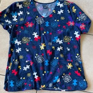 Puzzler Scrub Top